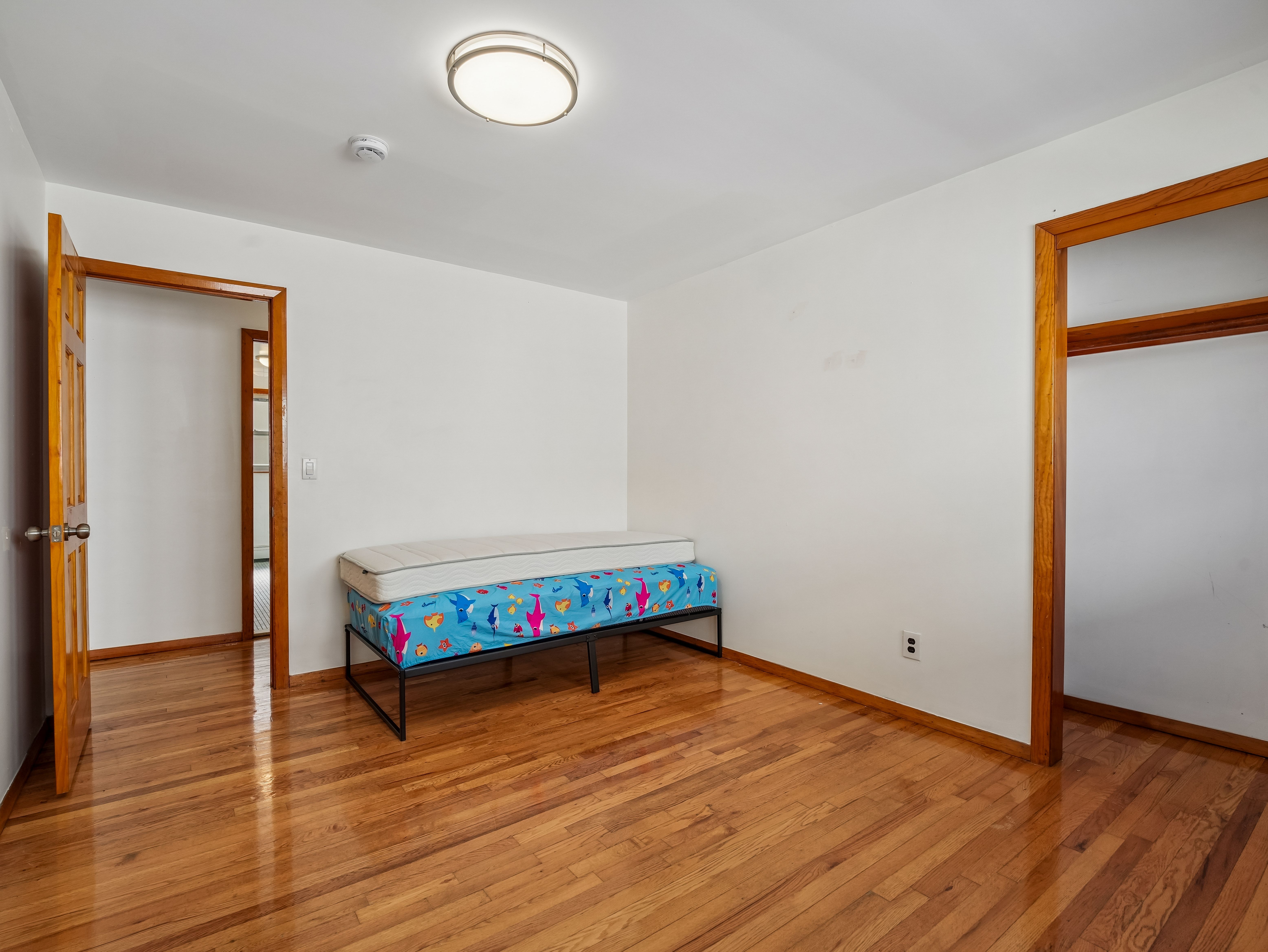  436 Sylvan Street, Saddle Brook, NJ 07663 - 物件實景
