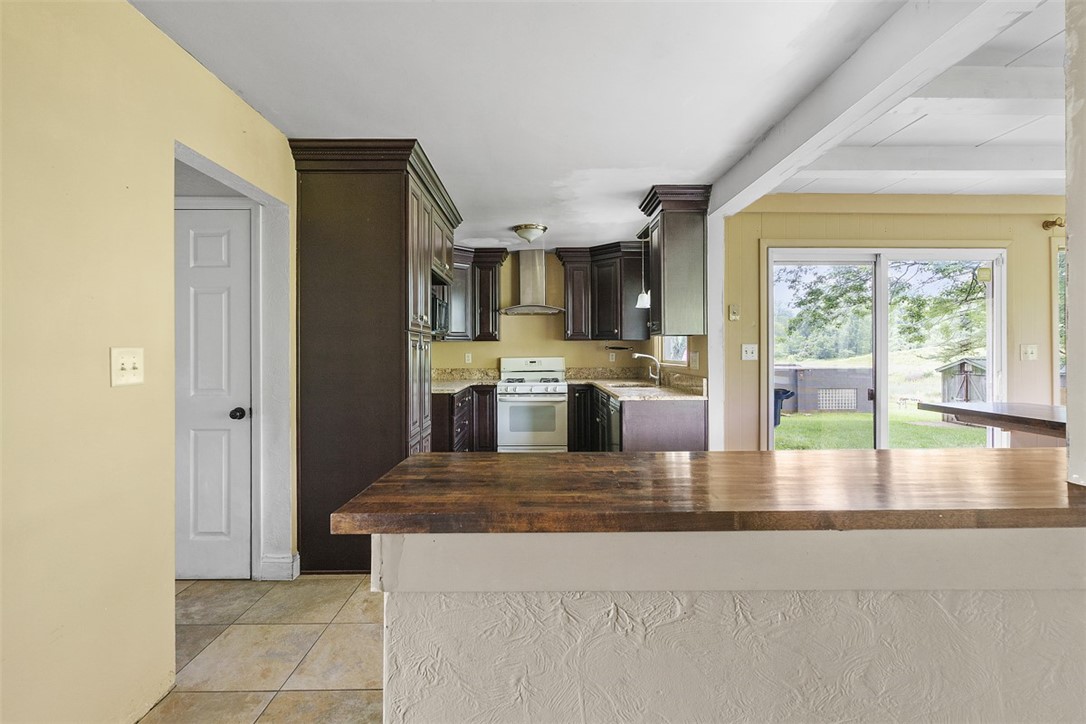 Delmont, Pennsylvania, 15626, United States, 3 Bedrooms Bedrooms, ,2 BathroomsBathrooms,Residential,For Sale,1885668