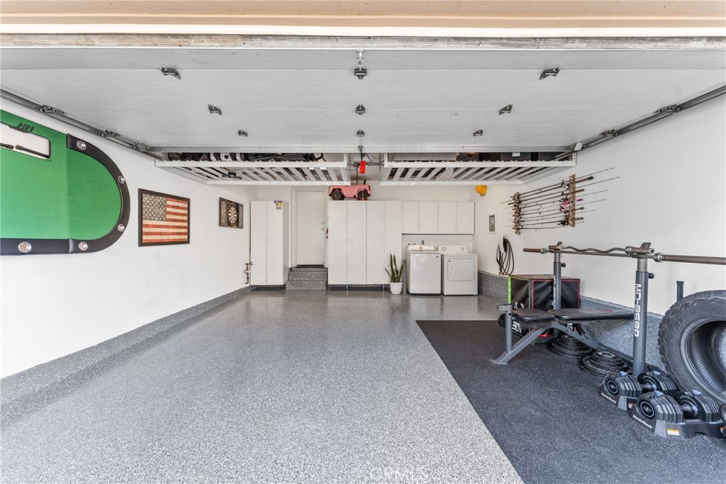 Aliso Viejo, California, 92656, United States, 2 Bedrooms Bedrooms, ,3 BathroomsBathrooms,Residential,For Sale,1989024