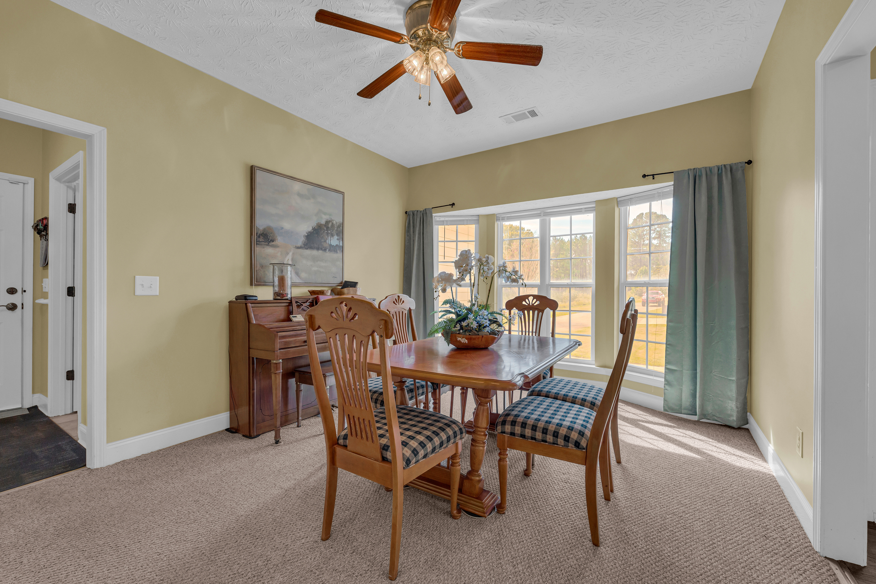 Cleveland, Georgia, 30528, United States, 3 Bedrooms Bedrooms, ,2 BathroomsBathrooms,Residential,For Sale,1979350