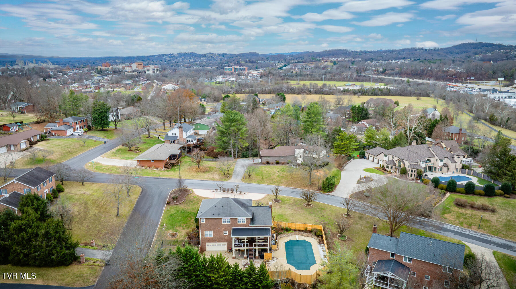 Kingsport, Tennessee, 37664, United States, 5 Bedrooms Bedrooms, ,5 BathroomsBathrooms,Residential,For Sale,1931023