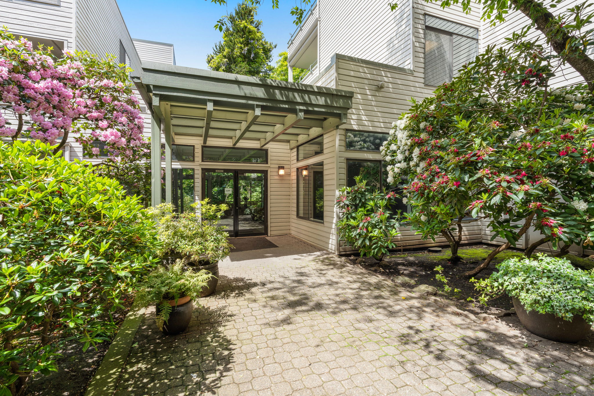 211 Summit Ave E Unit #S218, Seattle, WA 98102 