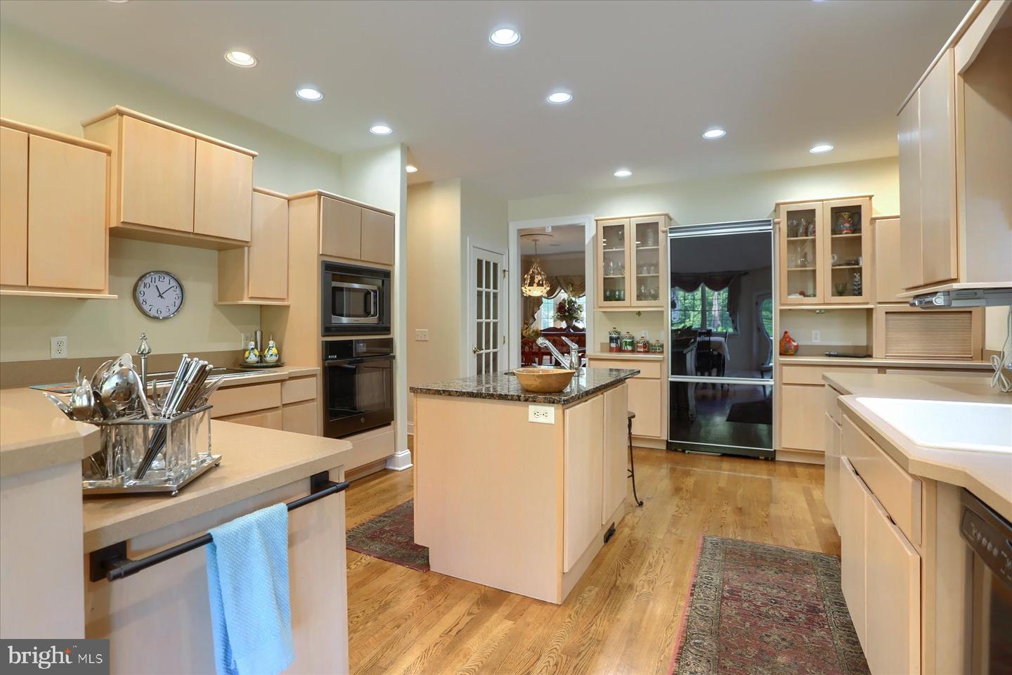 Lemoyne, Pennsylvania, 17043, United States, 5 Bedrooms Bedrooms, ,5 BathroomsBathrooms,Residential,For Sale,1942192