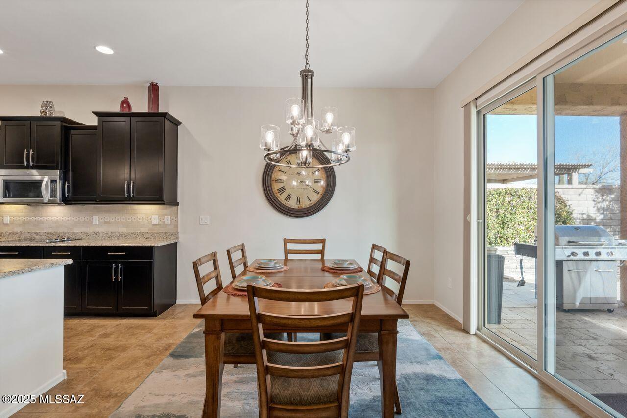Marana, Arizona, 85658, United States, 3 Bedrooms Bedrooms, ,3 BathroomsBathrooms,Residential,For Sale,1947044