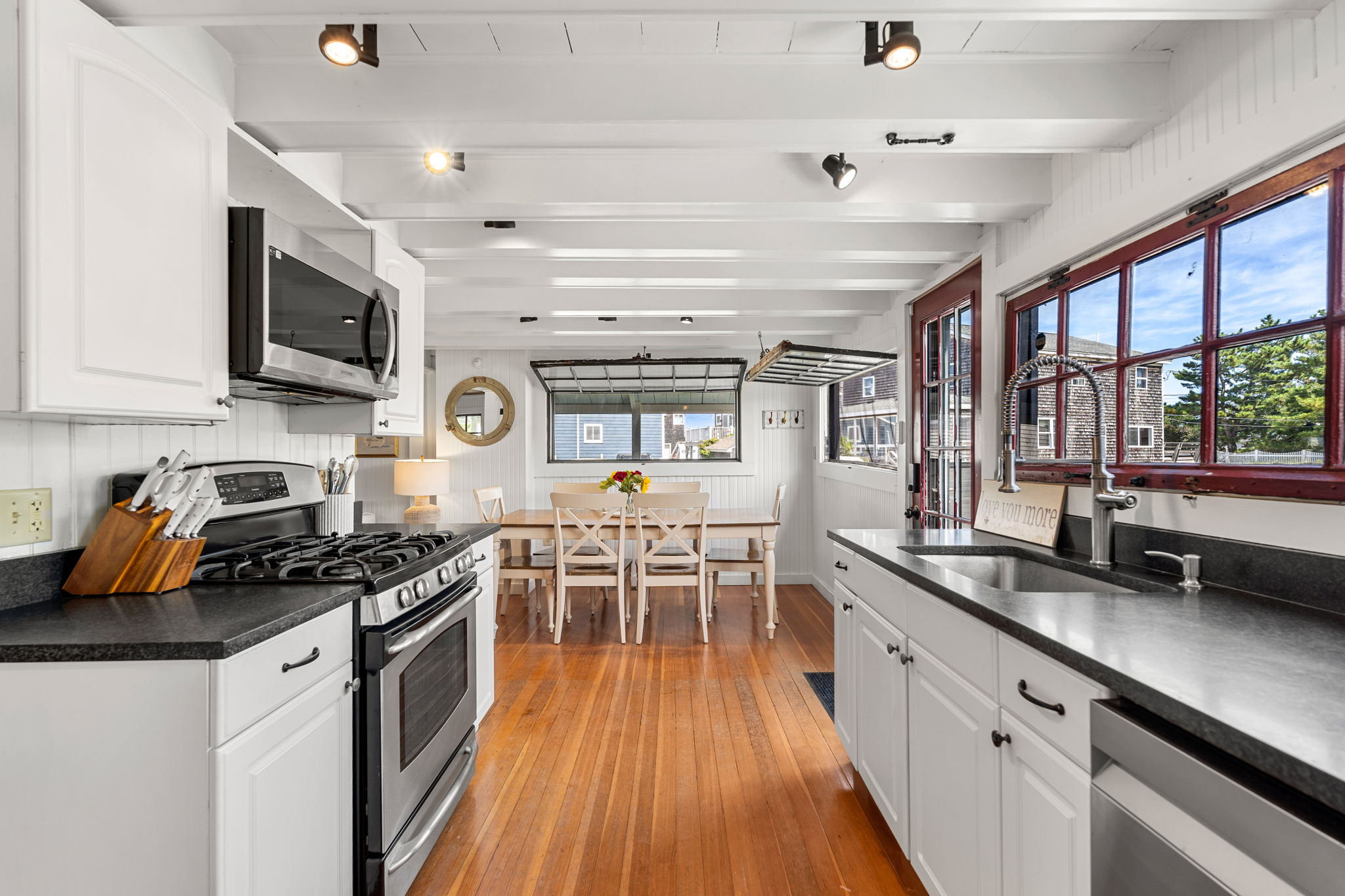  17 82nd St, Newburyport, MA, 01950 - 物件實景