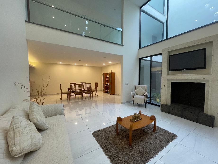 Aguascalientes, Aguascalientes, 20159, Mexico, 5 Bedrooms Bedrooms, ,5 BathroomsBathrooms,Residential,For Sale,1916946