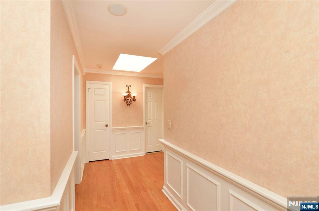 Wyckoff, New Jersey, 07481, United States, 4 Bedrooms Bedrooms, ,3 BathroomsBathrooms,Residential,For Sale,1950847