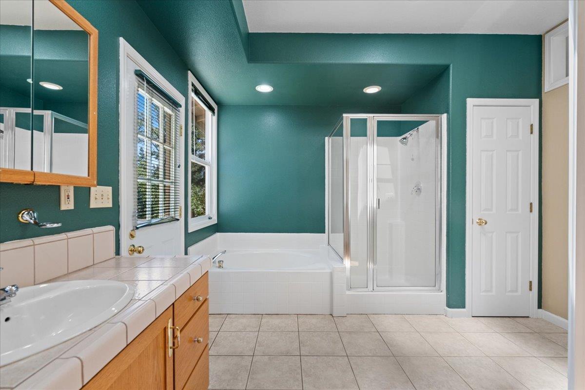Grass Valley, California, 95949, United States, 3 Bedrooms Bedrooms, ,3 BathroomsBathrooms,Residential,For Sale,1928766