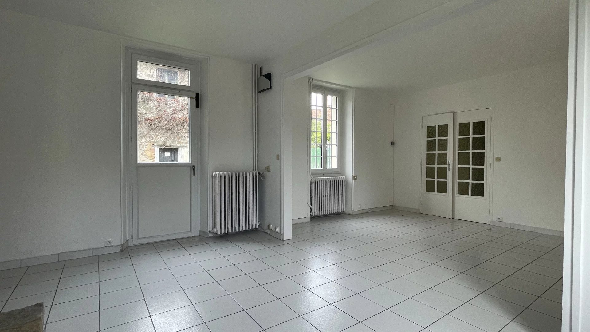 Samois-sur-Seine, Île-de-France, 77920, FR, 5 Bedrooms Bedrooms, ,5 BathroomsBathrooms,Residential,For Sale,1991595