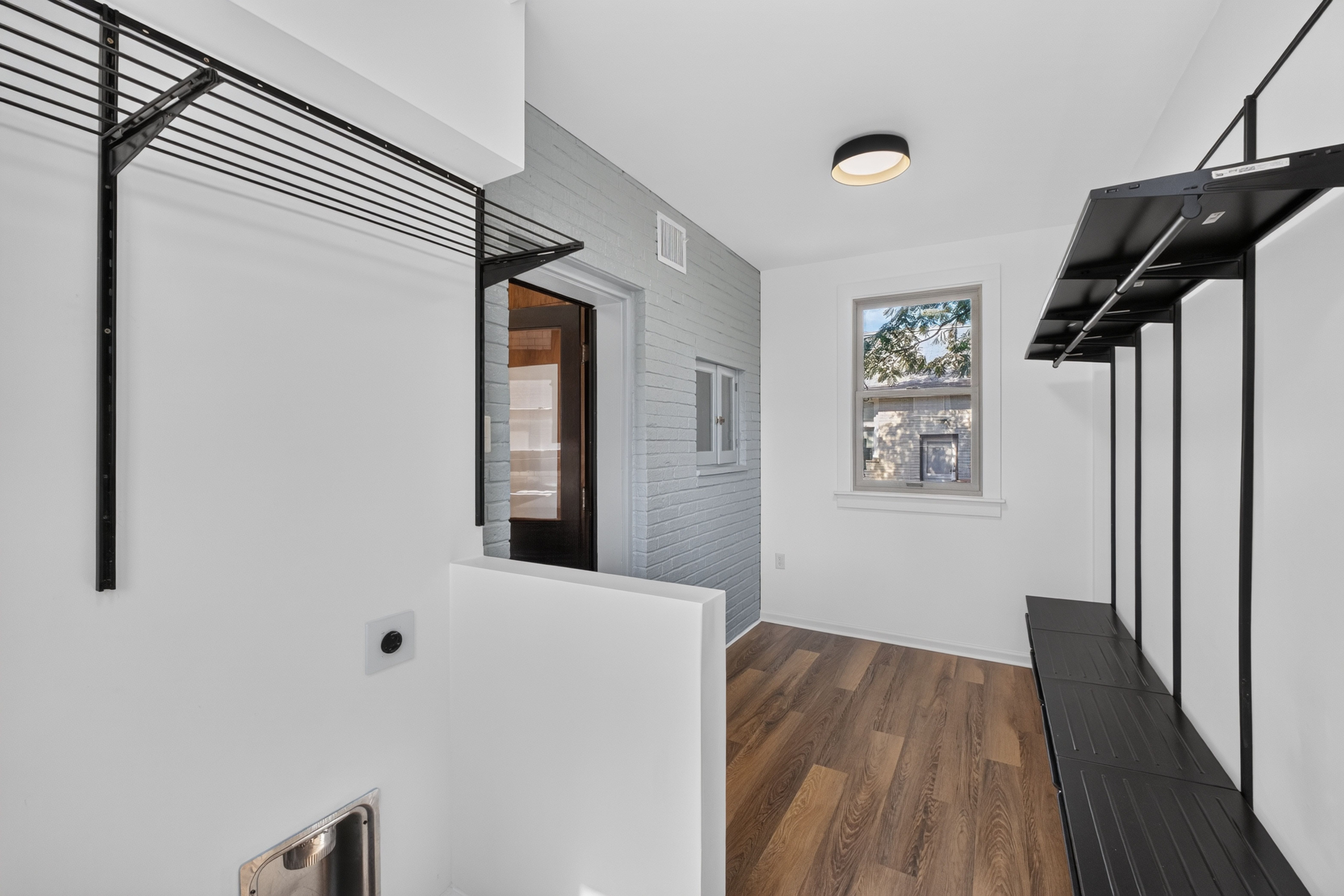  Dogtown Dream Home Awaits You: Charming Style and Prime Location - 物件實景