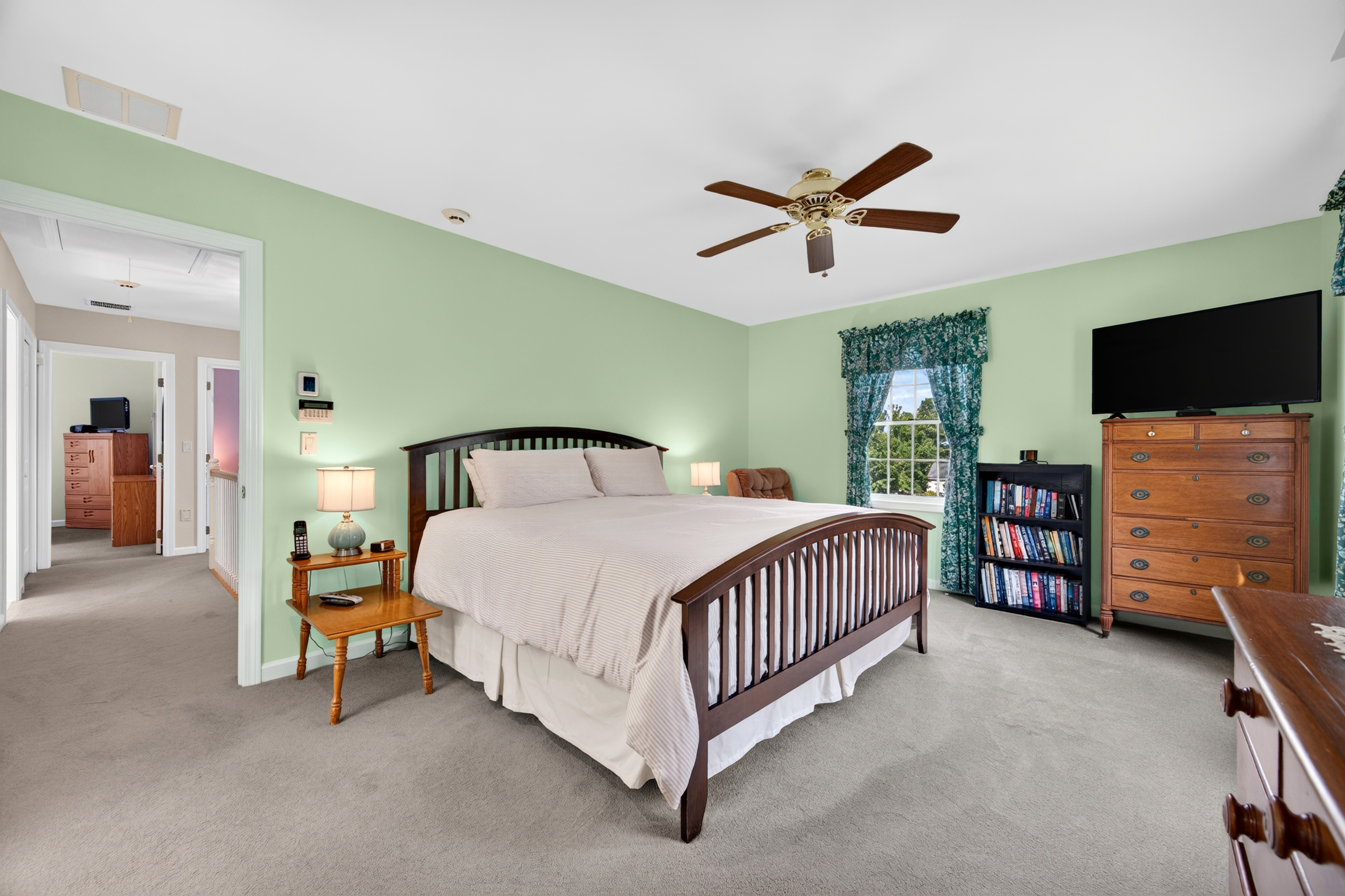  Classic Custom Colonial on Over 2 Private Acres - 物件實景