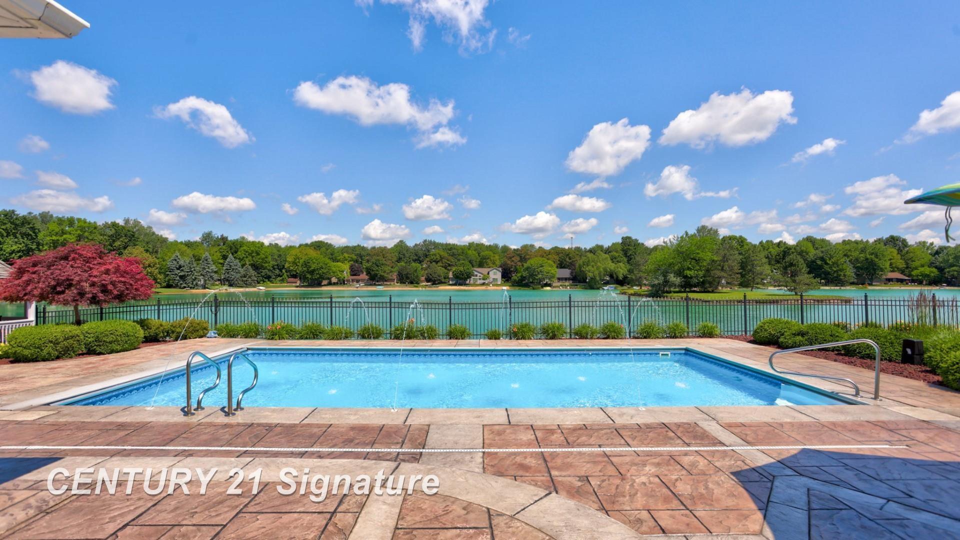 Saginaw, Michigan, 48609, United States, 4 Bedrooms Bedrooms, ,7 BathroomsBathrooms,Residential,For Sale,1980528