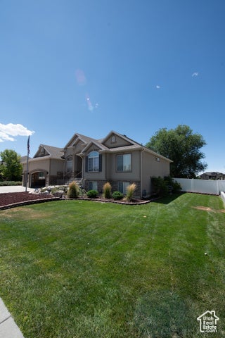 Hooper, Utah, 84315, United States, 4 Bedrooms Bedrooms, ,3 BathroomsBathrooms,Residential,For Sale,1904252