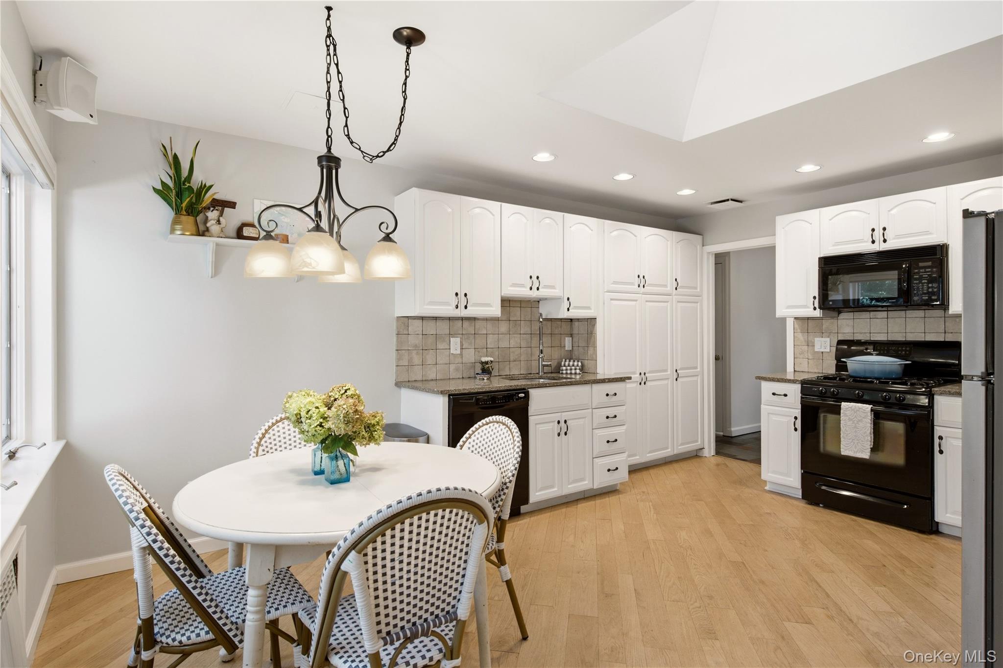  11 Pennington Drive, Huntington, NY, 11743 - 物件實景