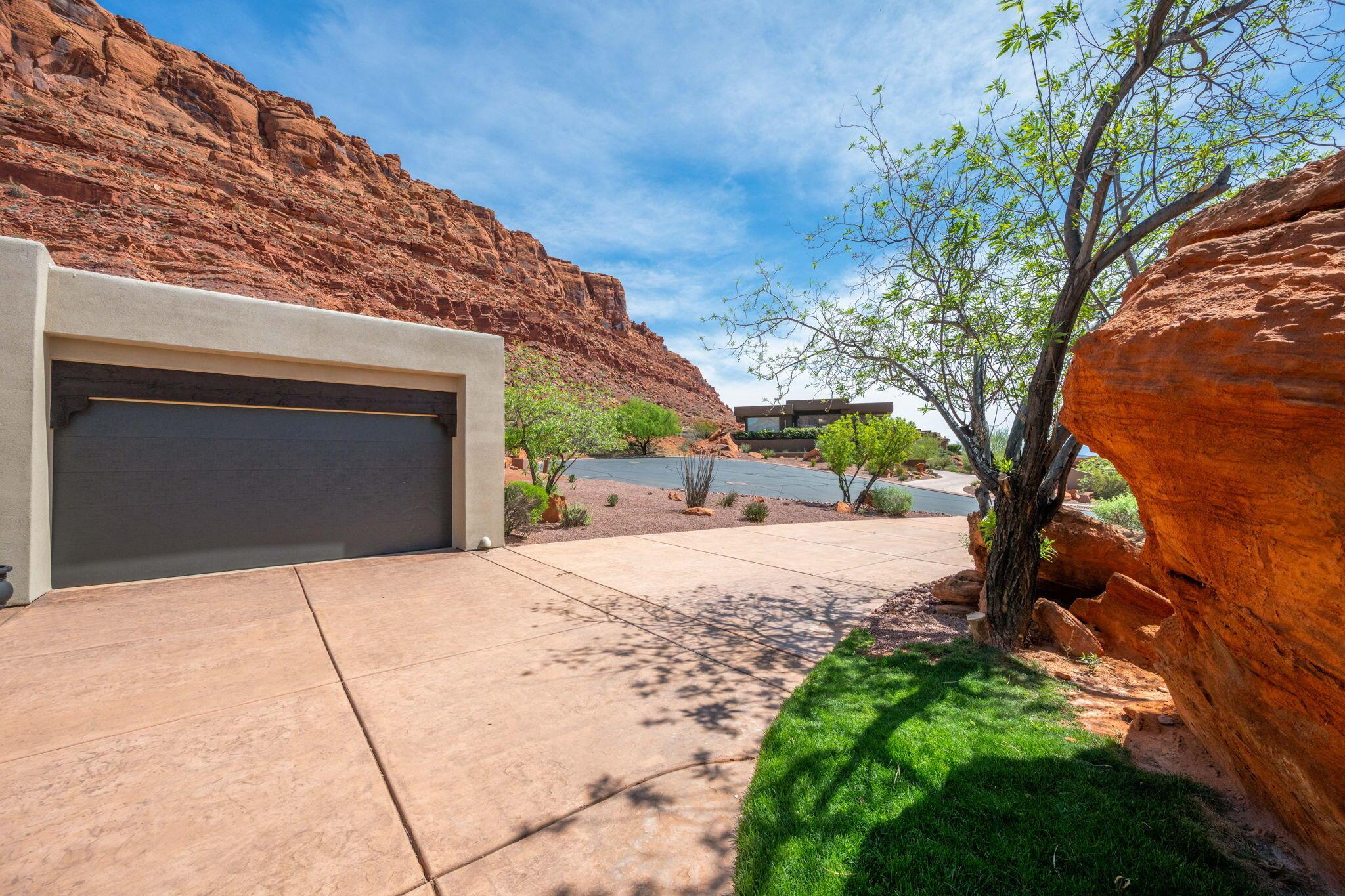 St George, Utah, 84770, United States, 4 Bedrooms Bedrooms, ,5 BathroomsBathrooms,Residential,For Sale,1976696