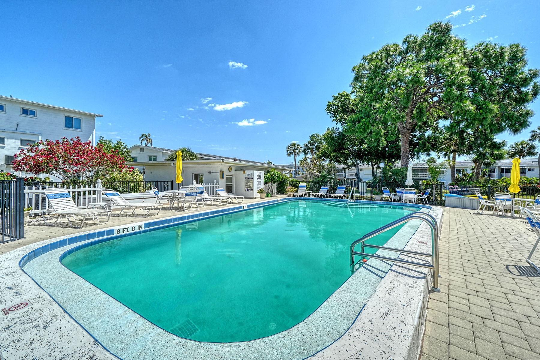  BAYSHORE GARDENS APTS 8 - 物件實景