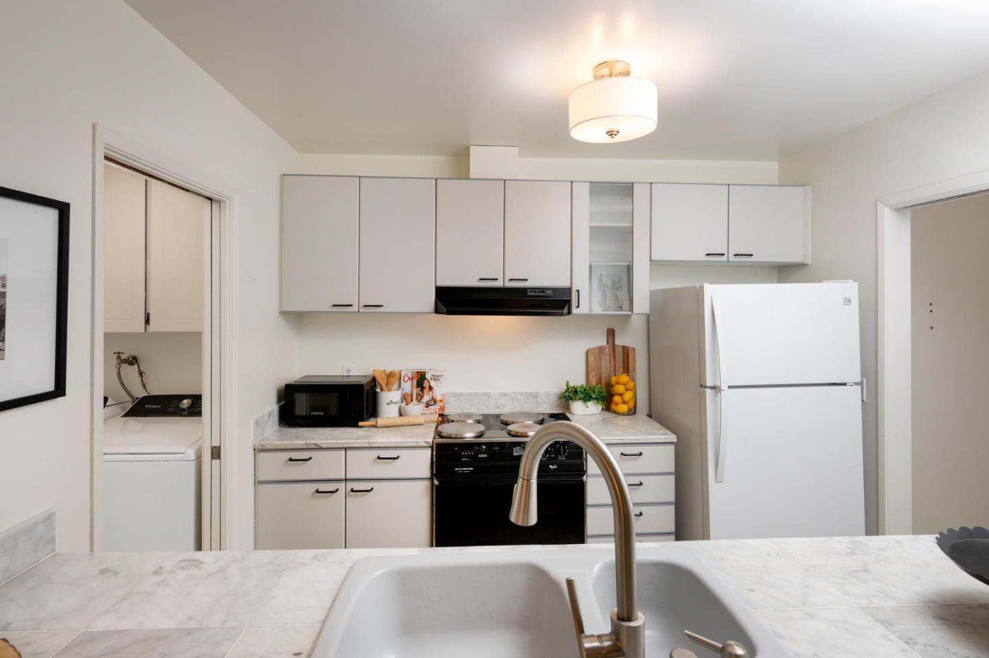 San Mateo, California, 94403, United States, 1 Bedroom Bedrooms, ,1 BathroomBathrooms,Residential,For Sale,1903625