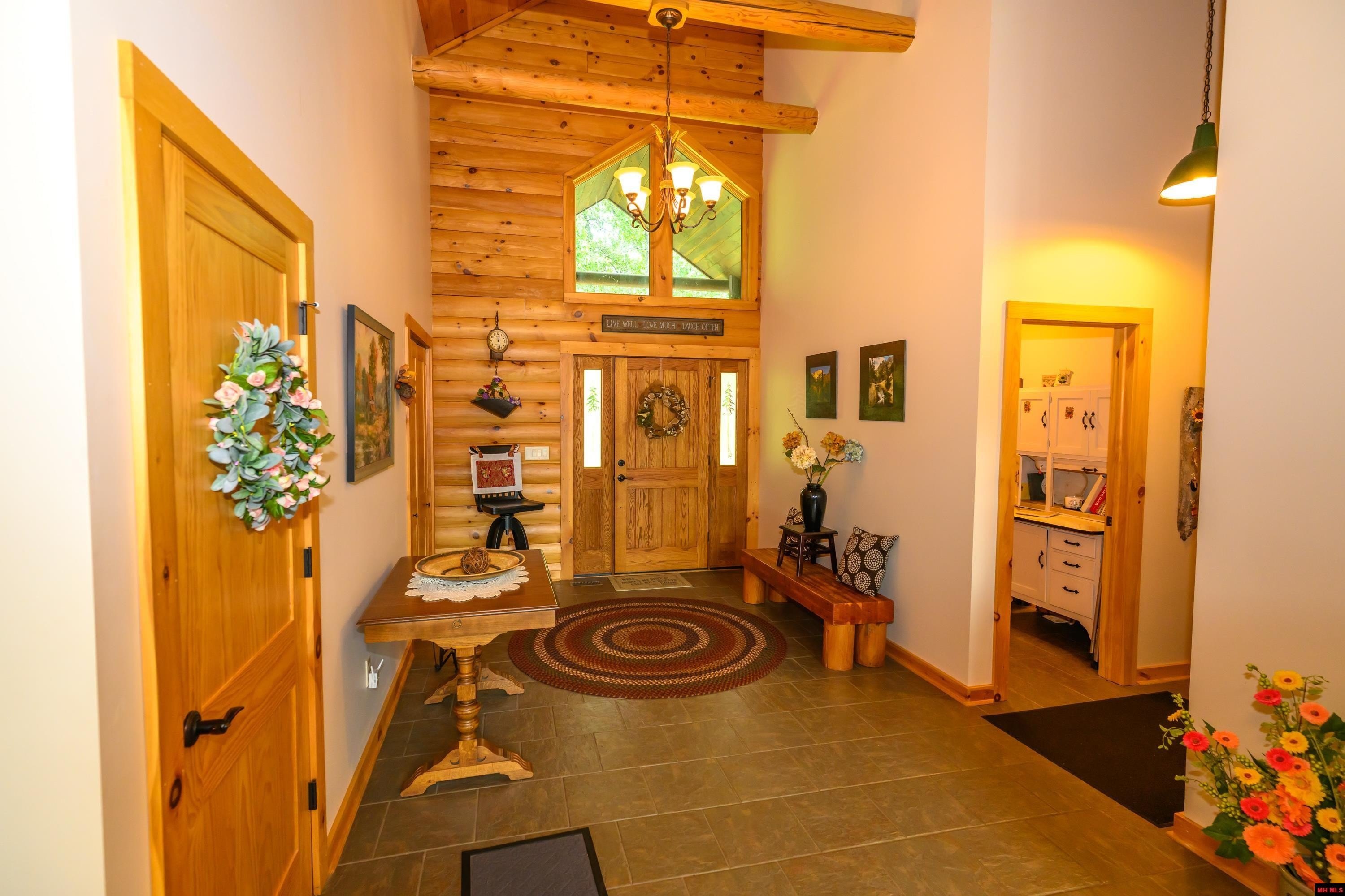 Mountain Home, Arkansas, 72653, United States, 3 Bedrooms Bedrooms, ,3 BathroomsBathrooms,Residential,For Sale,1895222