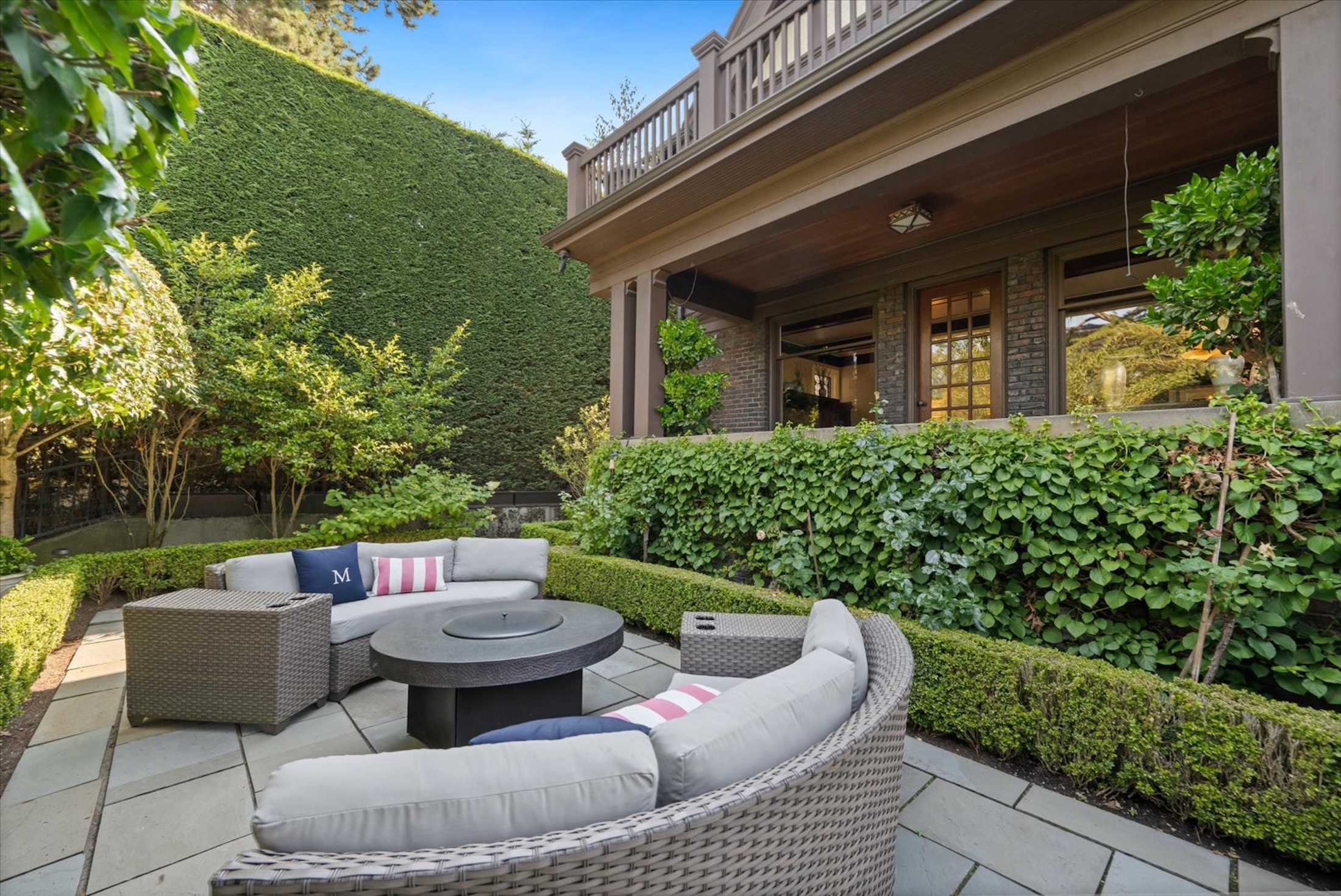  Timeless Tudor Architecture in Capitol Hill - 物件實景