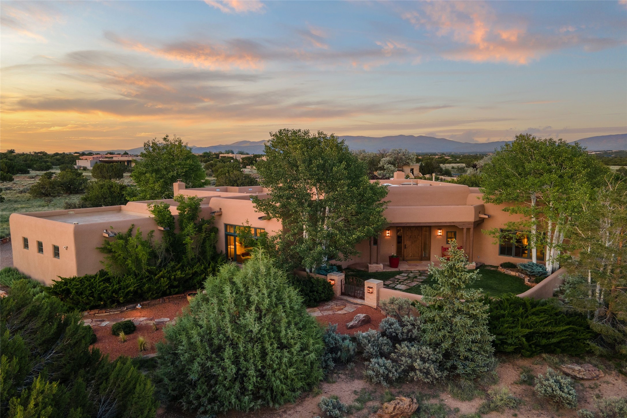  32 Sierra Rosa Loop - 物件實景