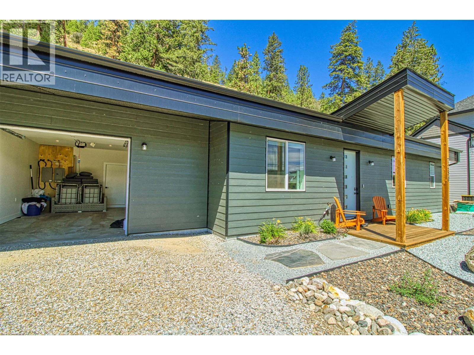FINTRY, British Columbia, V1Z 3V1, CA, 4 Bedrooms Bedrooms, ,2 BathroomsBathrooms,Residential,For Sale,1950082