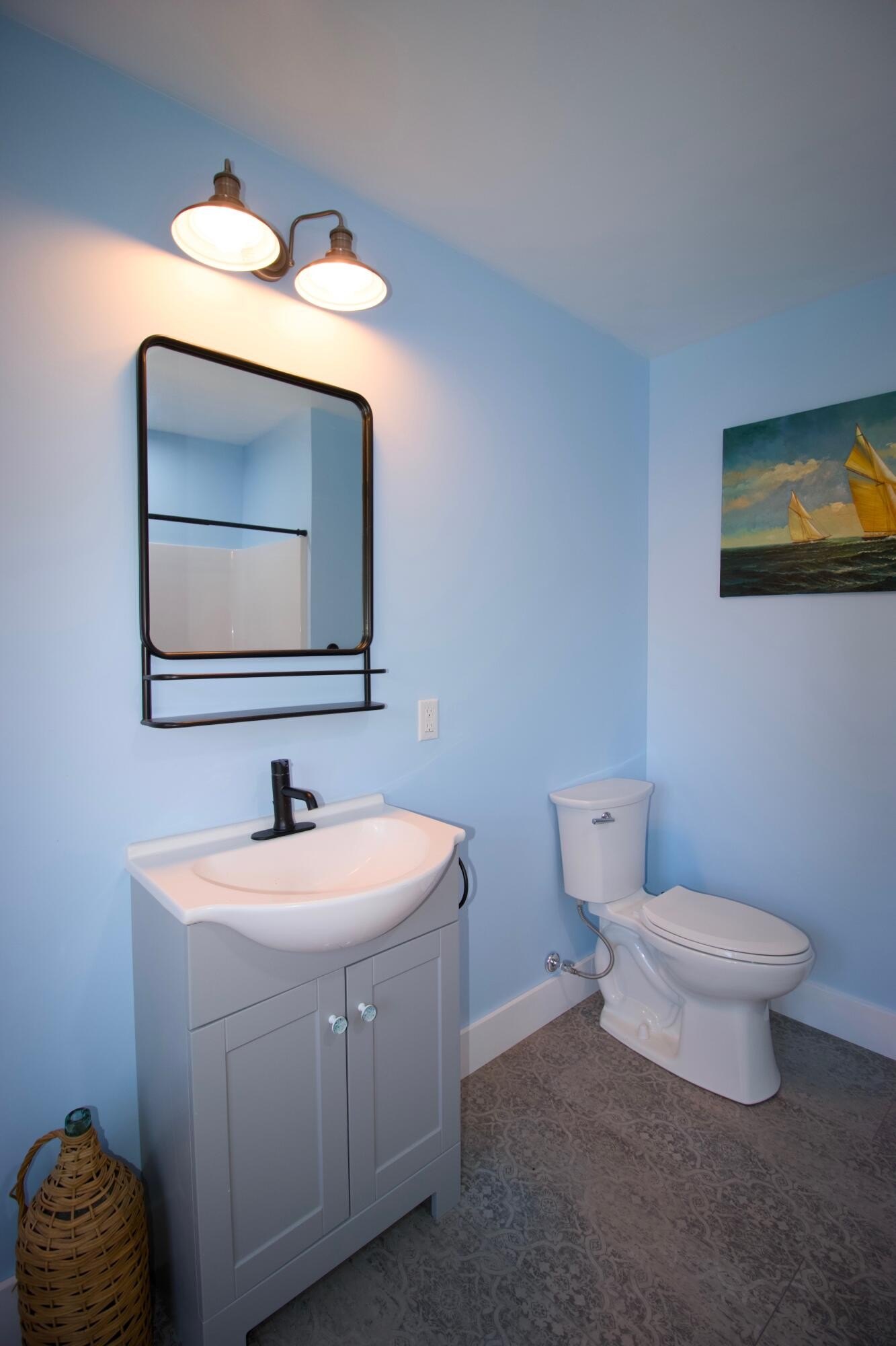 Hinton, West Virginia, 25951, United States, 3 Bedrooms Bedrooms, ,3 BathroomsBathrooms,Residential,For Sale,1770646