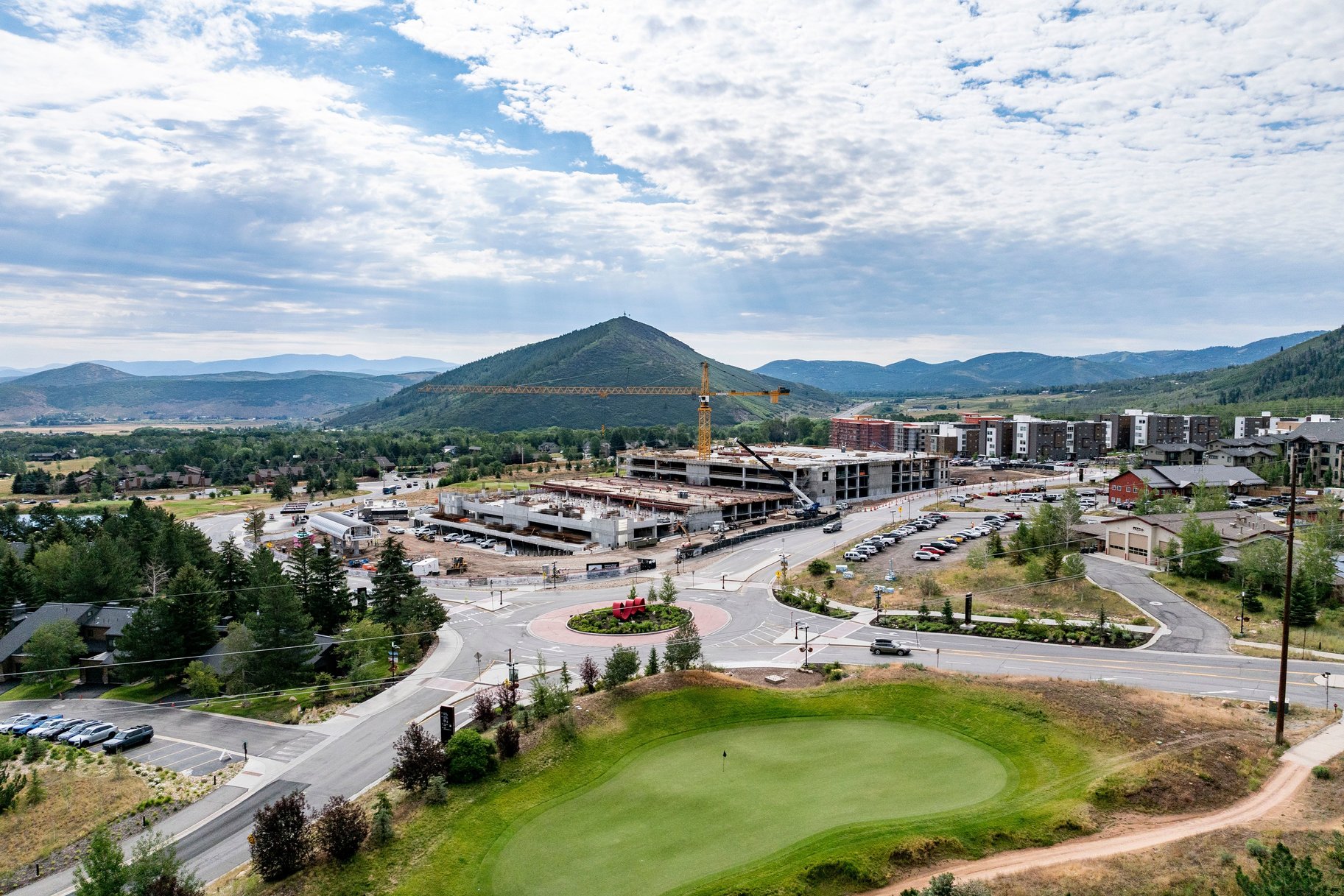  Ground Level Unit, Walk to Ski Lifts - 物件實景