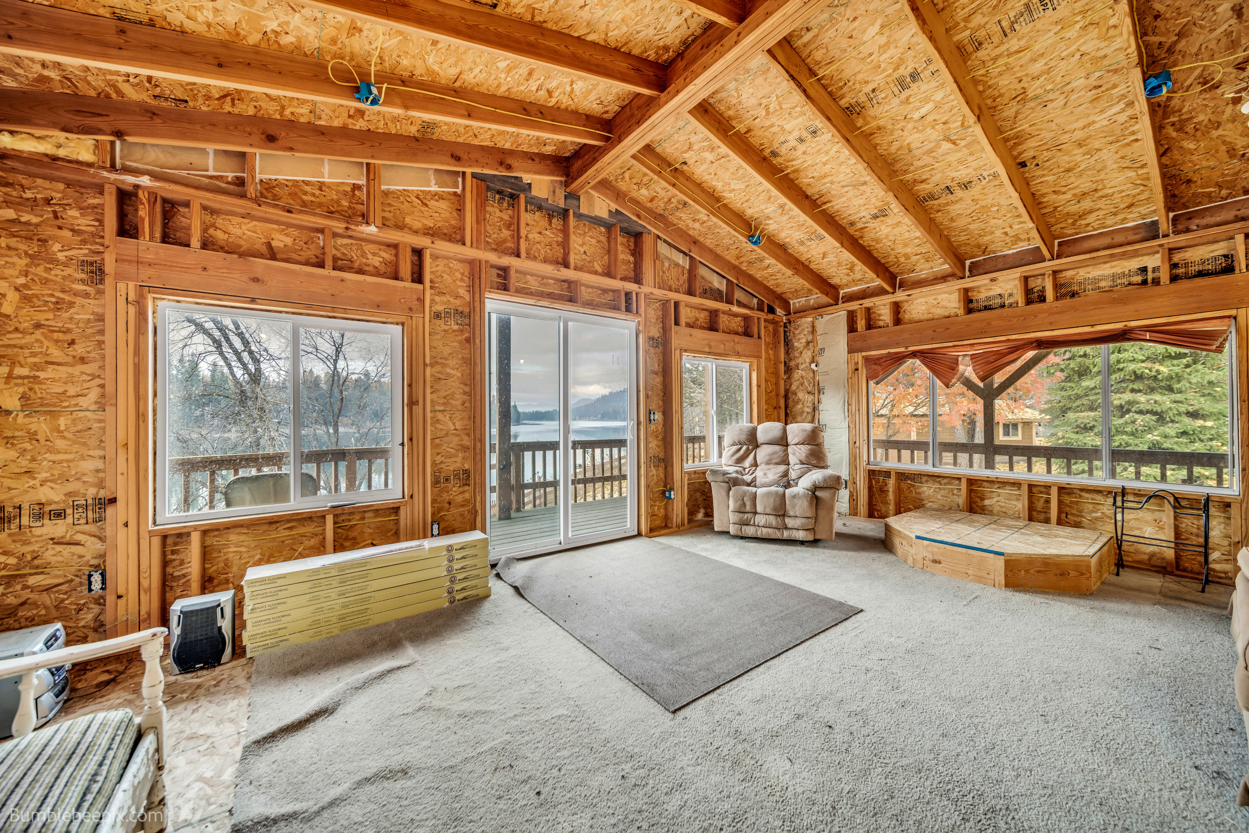 Cusick, Washington, 99119, United States, 4 Bedrooms Bedrooms, ,1 BathroomBathrooms,Residential,For Sale,1988641