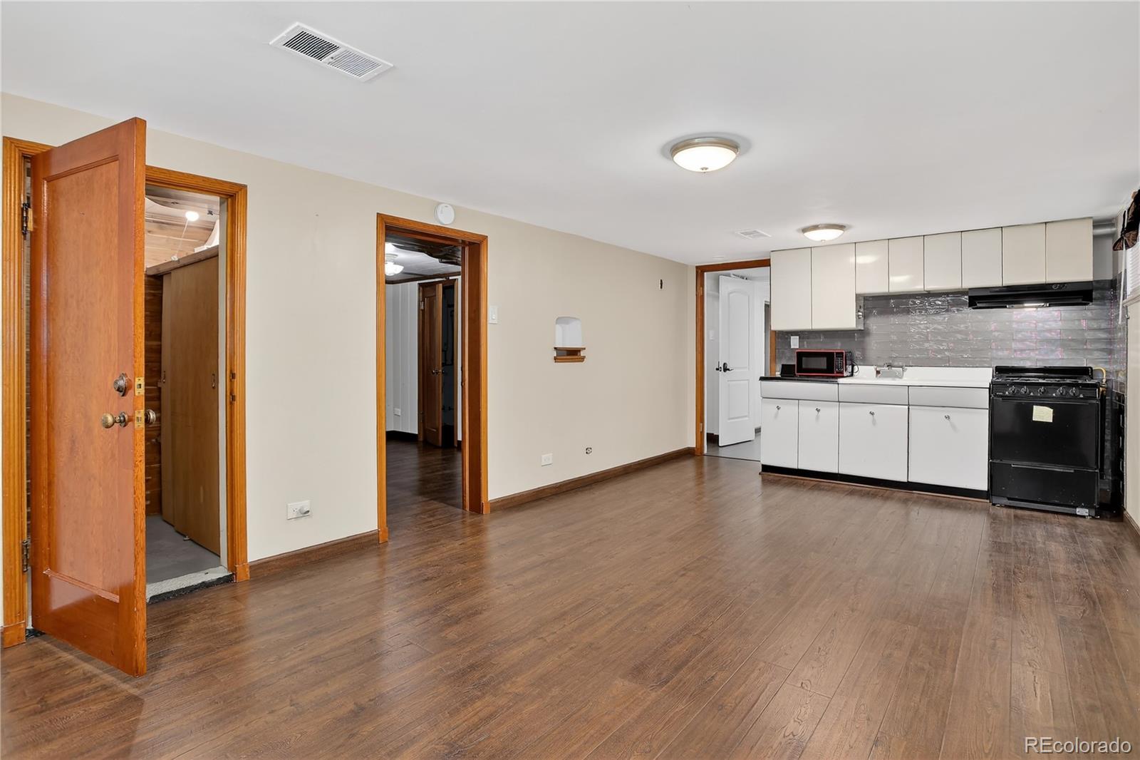 Denver, Colorado, 80211, United States, 4 Bedrooms Bedrooms, ,1 BathroomBathrooms,Residential,For Sale,1902097