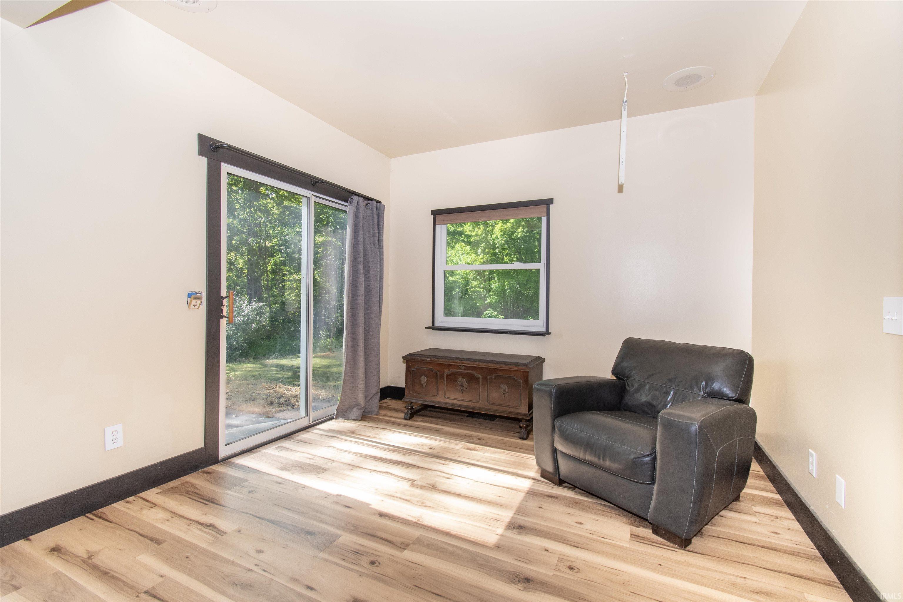 Fort Wayne, Indiana, 46804-4612, United States, 4 Bedrooms Bedrooms, ,3 BathroomsBathrooms,Residential,For Sale,2049383