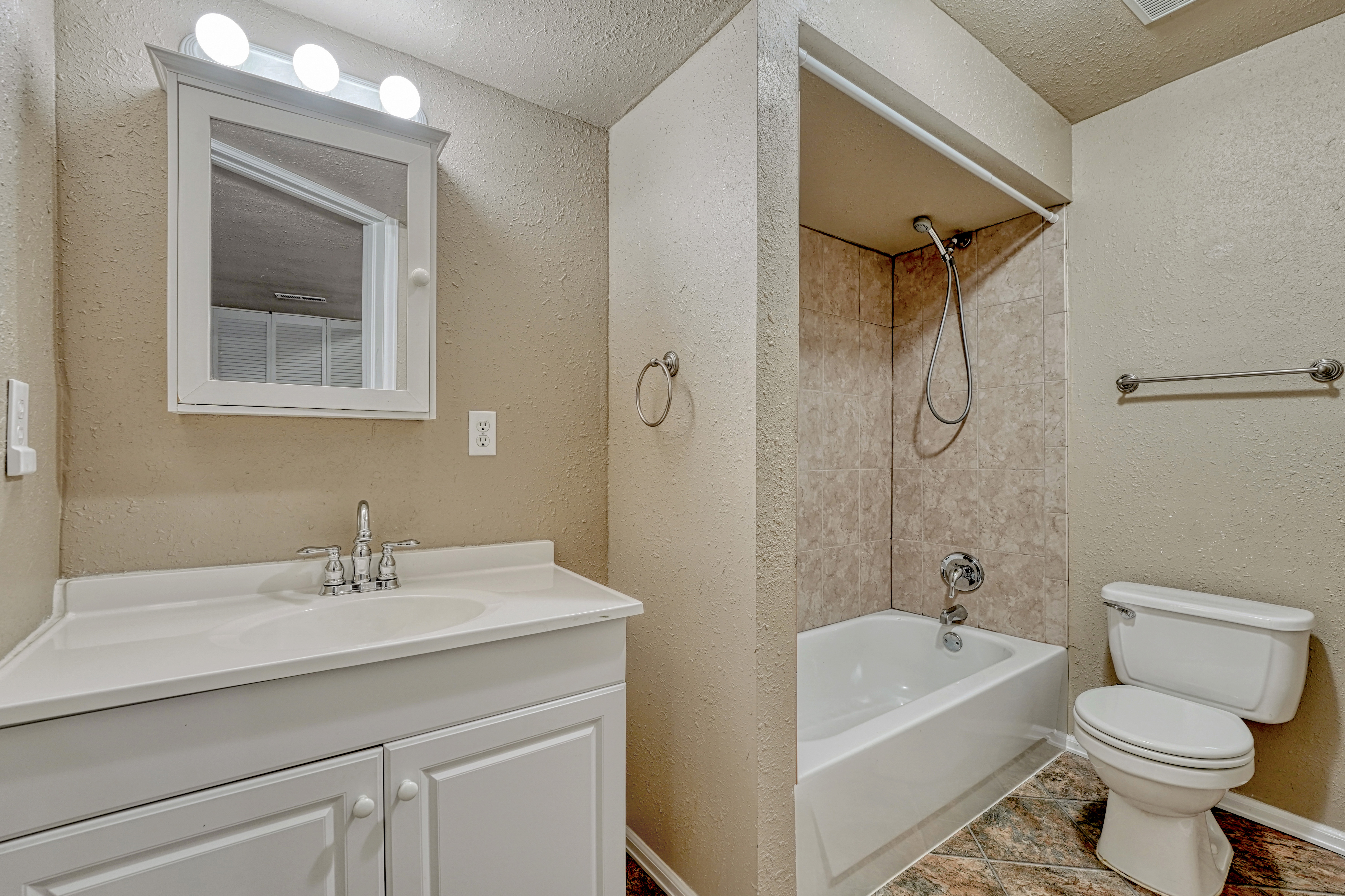  5126 Stone Fence Drive, Colorado Springs, CO, 80922 - 物件實景