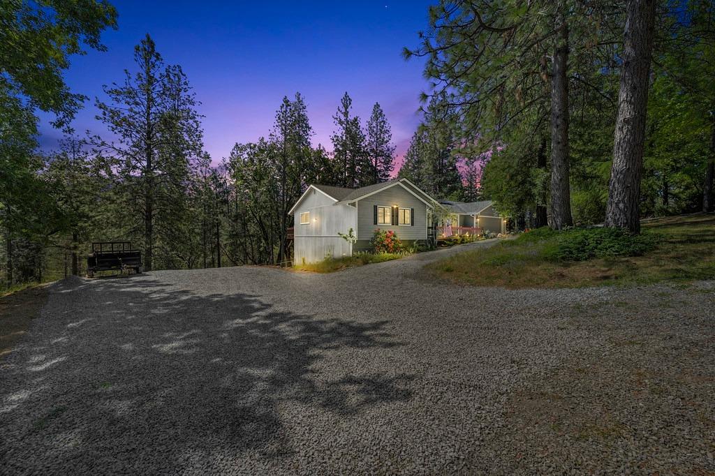Foresthill, California, 95631, United States, 3 Bedrooms Bedrooms, ,2 BathroomsBathrooms,Residential,For Sale,1819375
