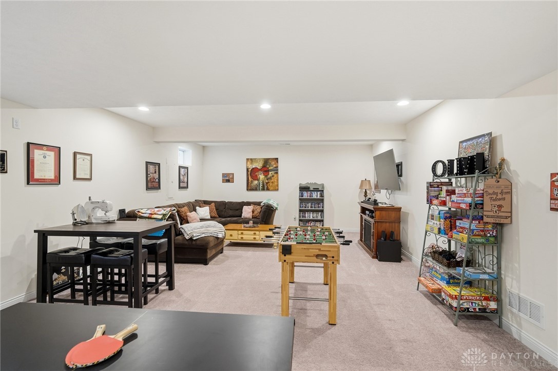 Beavercreek Twp, Ohio, 45385, United States, 3 Bedrooms Bedrooms, ,4 BathroomsBathrooms,Residential,For Sale,1991146