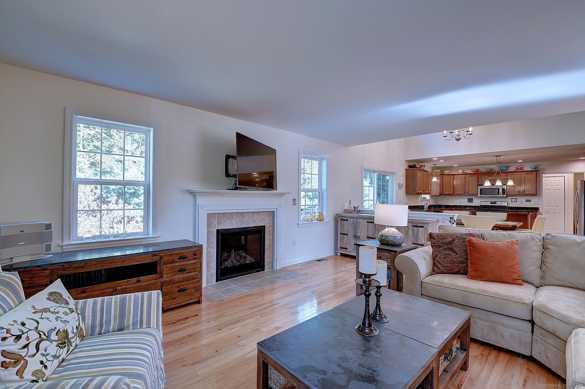 South Windsor, Connecticut, 06074, United States, 4 Bedrooms Bedrooms, ,3 BathroomsBathrooms,Residential,For Sale,1987410