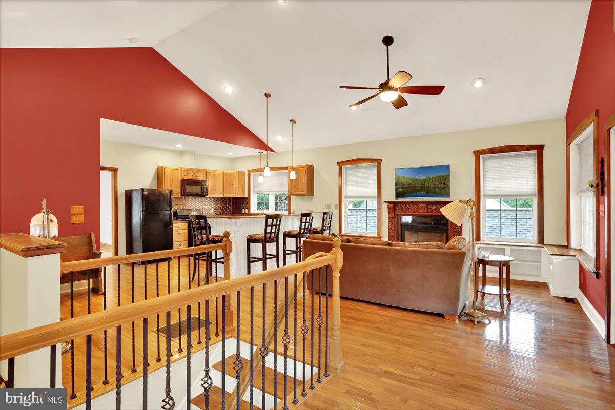 Manheim, Pennsylvania, 17545, United States, 6 Bedrooms Bedrooms, ,8 BathroomsBathrooms,Residential,For Sale,1896454