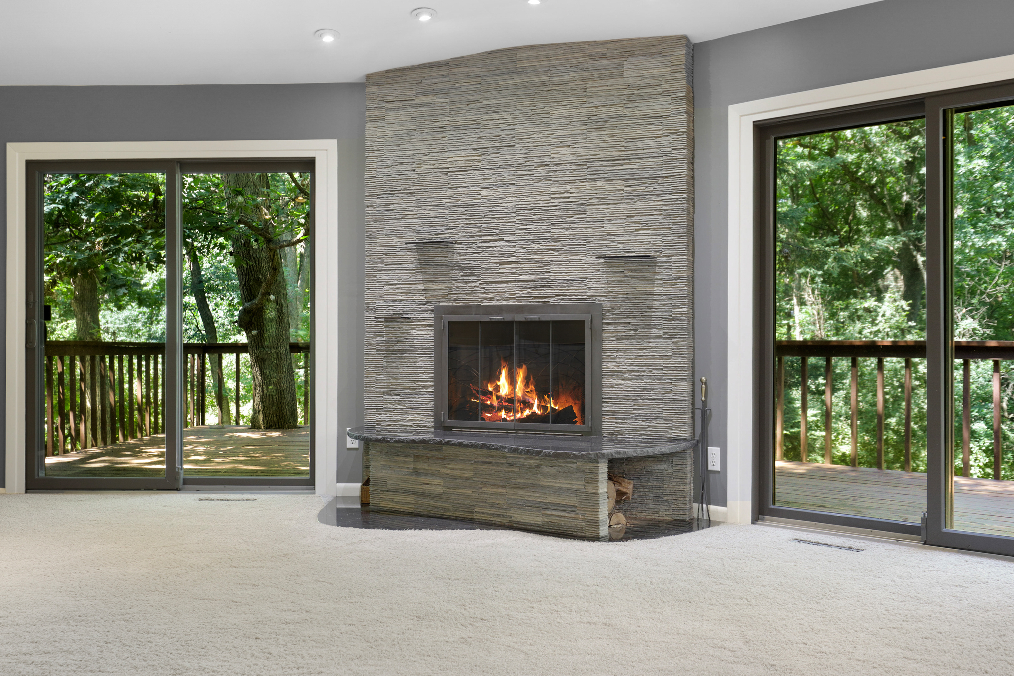  Secluded Wooded Retreat with Beautifully Updated Interiors - 物件實景