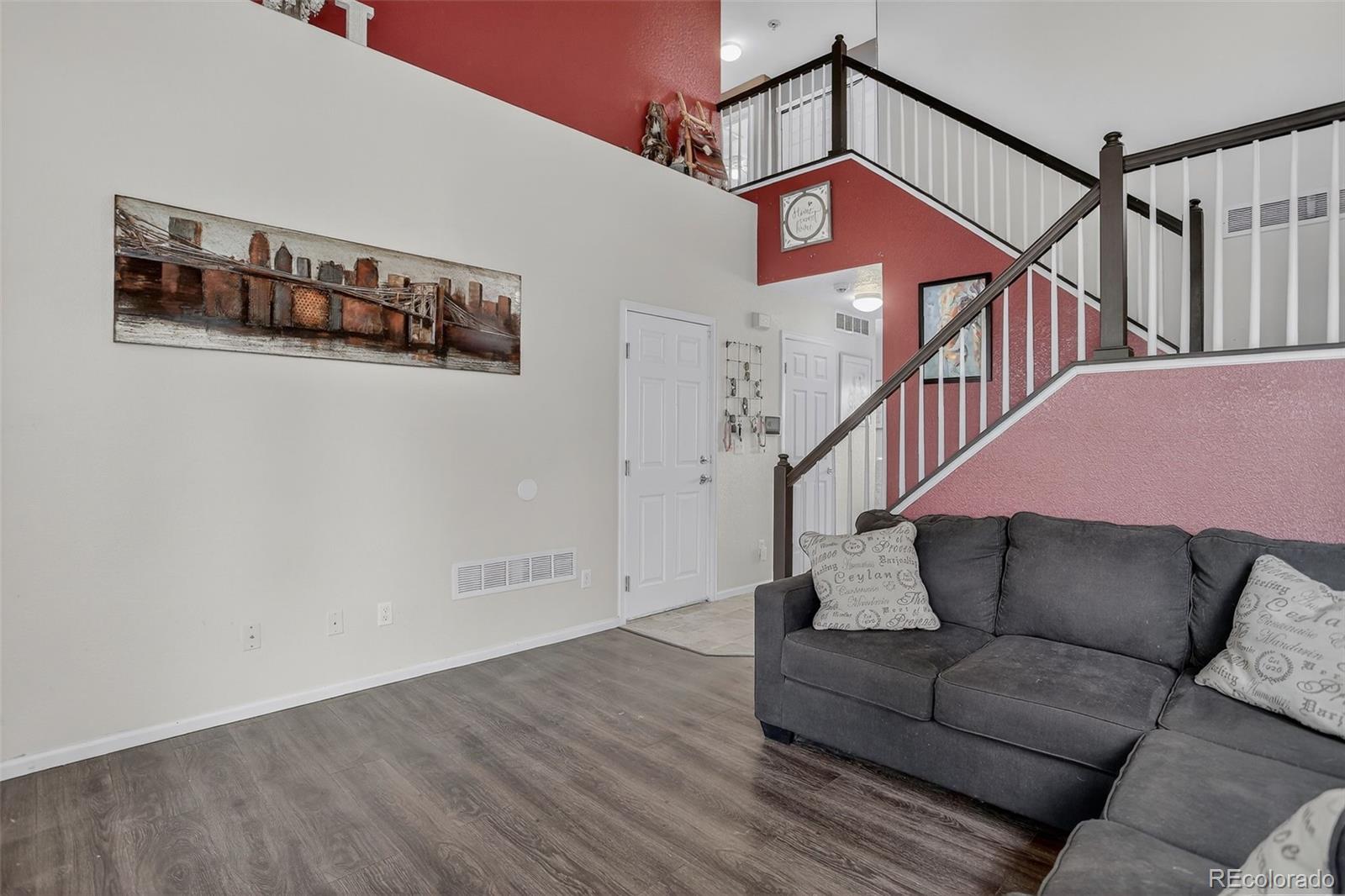 Aurora, Colorado, 80018, United States, 3 Bedrooms Bedrooms, ,3 BathroomsBathrooms,Residential,For Sale,1903575