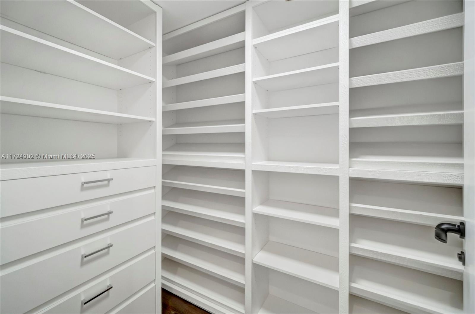 Bay Harbor Islands, Florida, 33154, United States, 4 Bedrooms Bedrooms, ,4 BathroomsBathrooms,Residential,For Sale,1998128