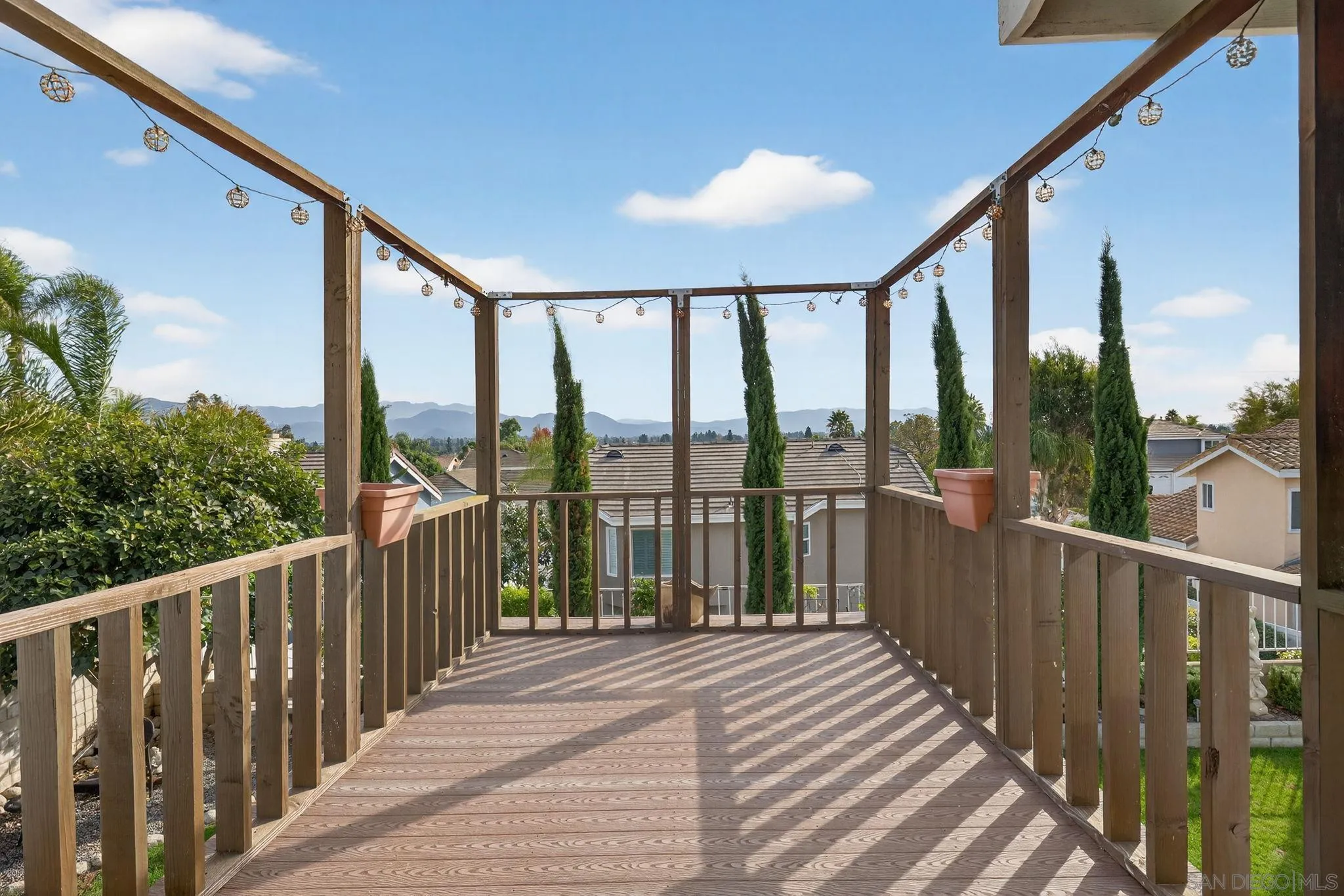 Camarillo, California, 93010, United States, 5 Bedrooms Bedrooms, ,4 BathroomsBathrooms,Residential,For Sale,2001849