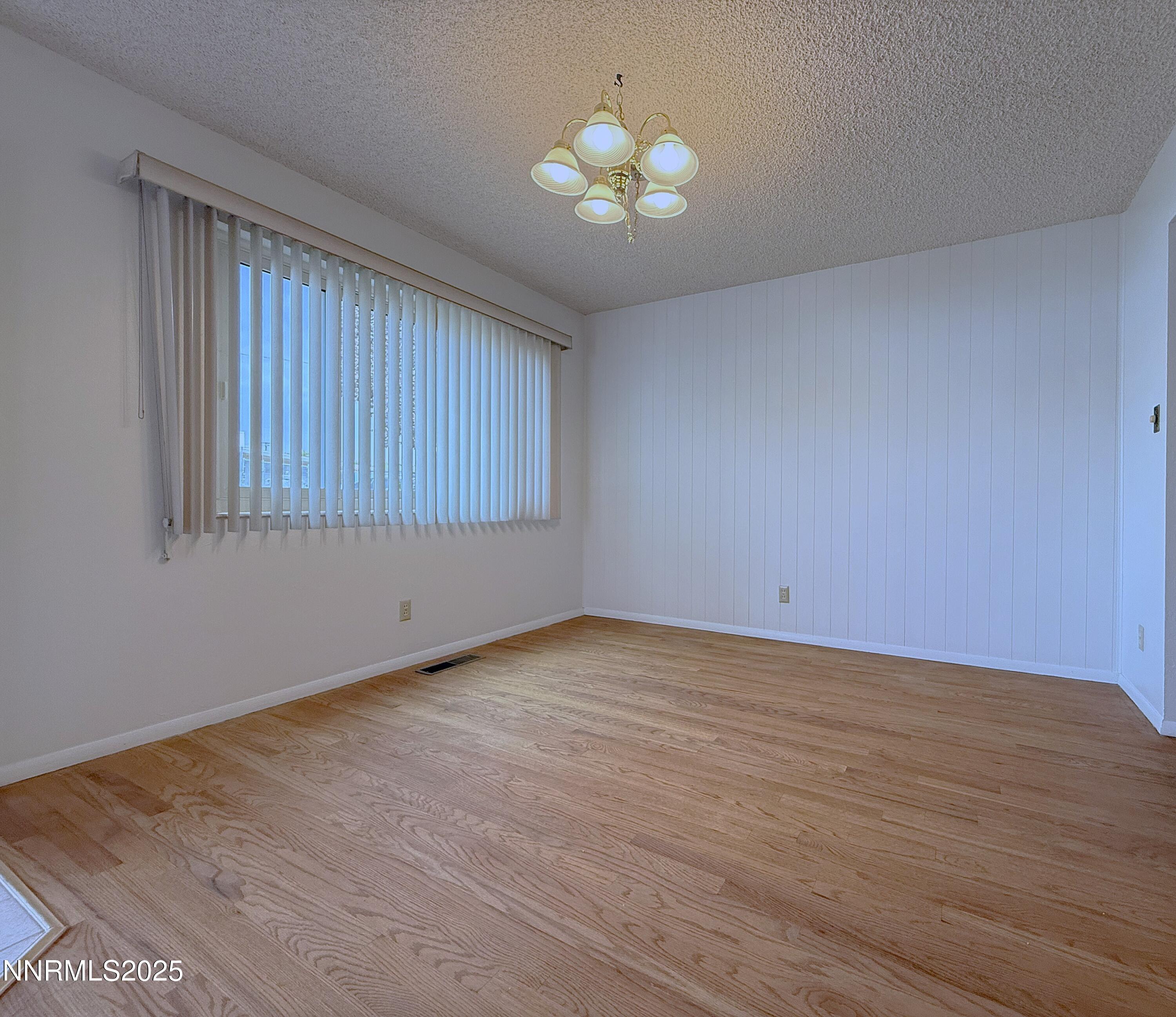 Reno, Nevada, 89503, United States, 4 Bedrooms Bedrooms, ,2 BathroomsBathrooms,Residential,For Sale,1849793