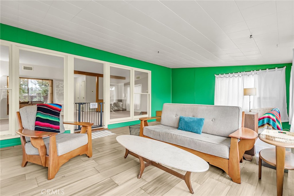 Riverside, California, 92506, United States, 3 Bedrooms Bedrooms, ,2 BathroomsBathrooms,Residential,For Sale,2001609