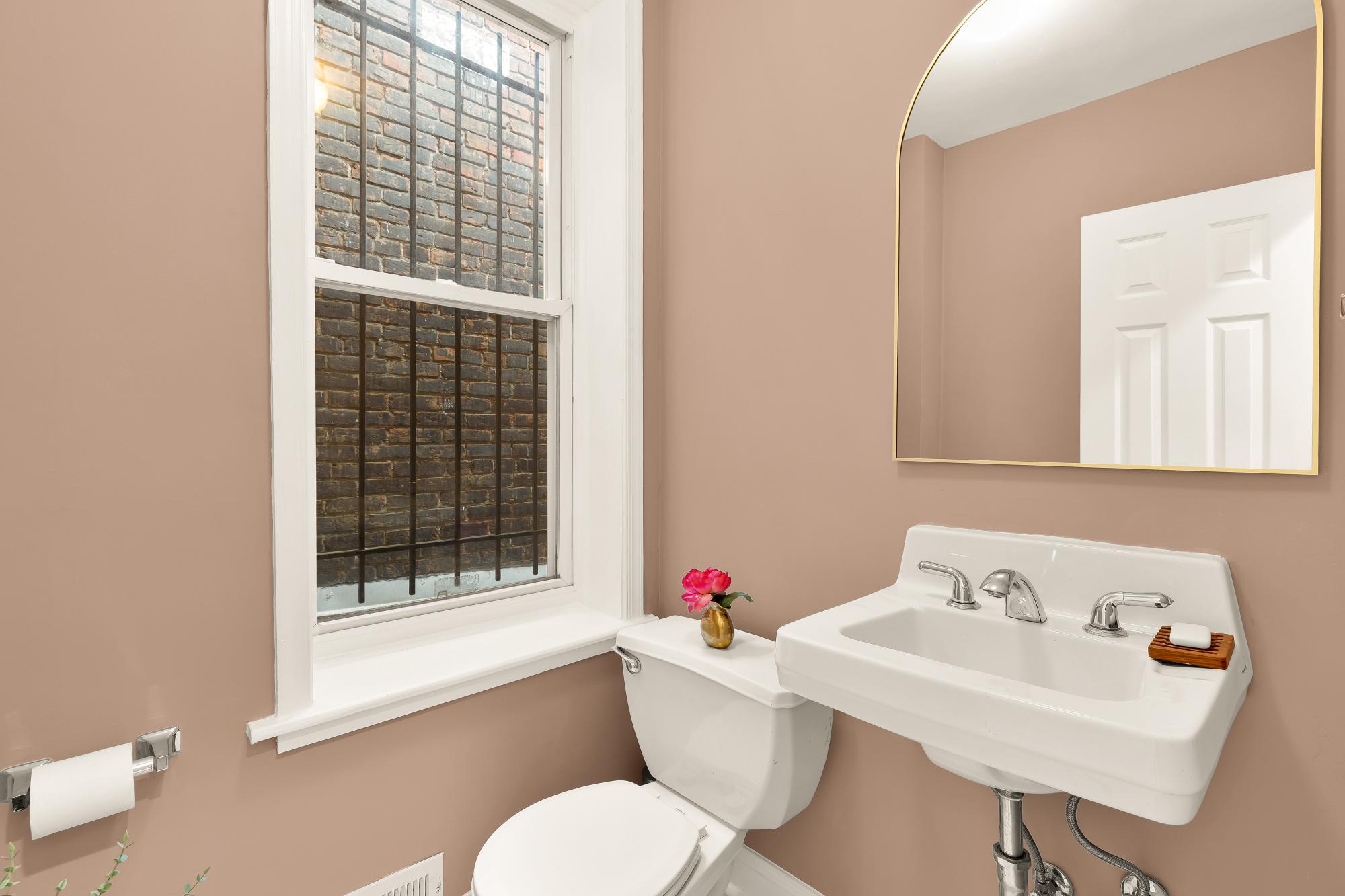  1017 Monroe Street NW, Washington, DC, 20010 - 物件實景