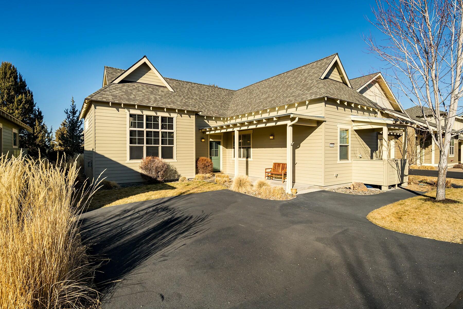 Redmond, Oregon, 97756, United States, 3 Bedrooms Bedrooms, ,2 BathroomsBathrooms,Residential,For Sale,1729232