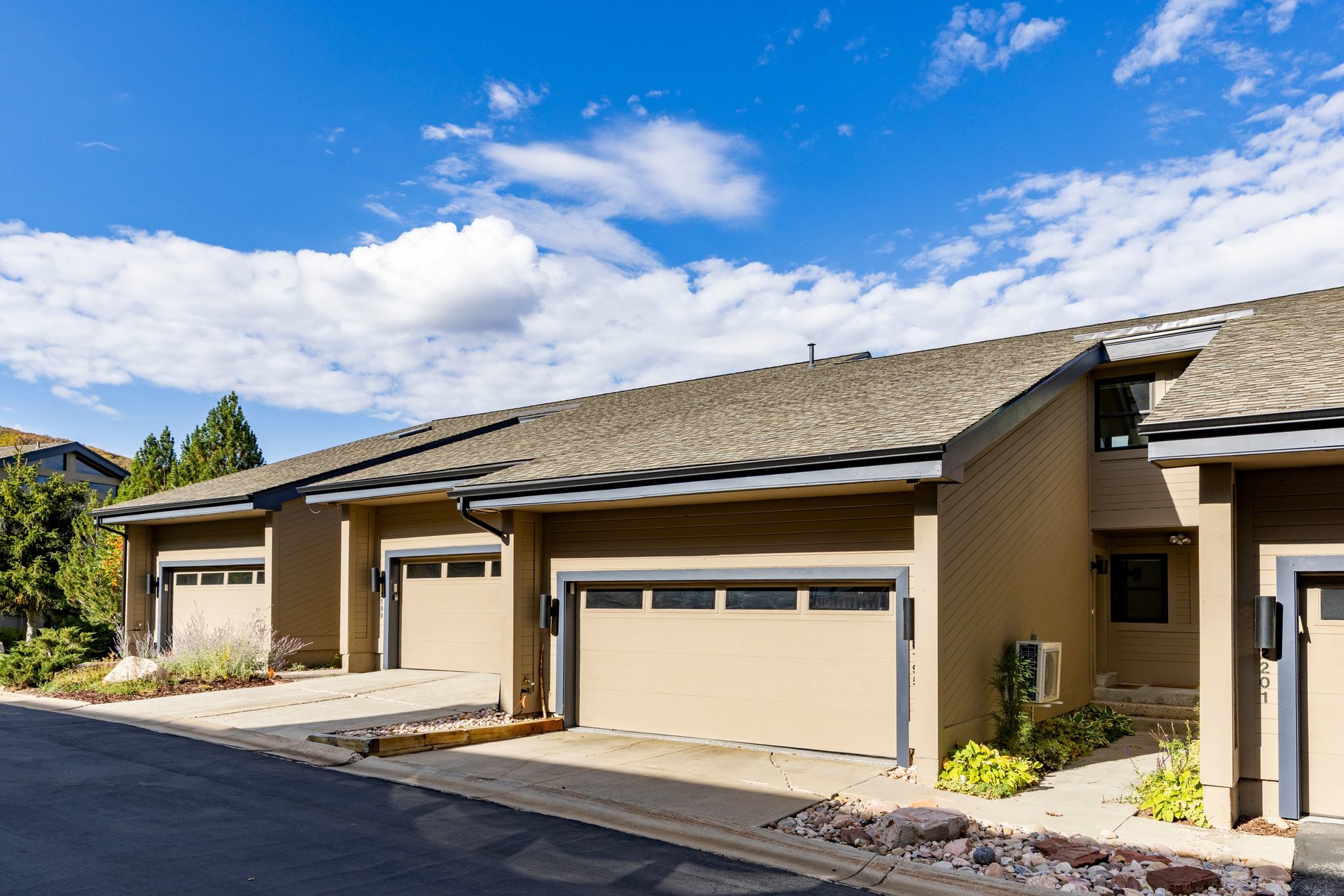  Park City 3 Bedroom Fenchurch Townhome  Complete and Perfect Renovation - 物件實景