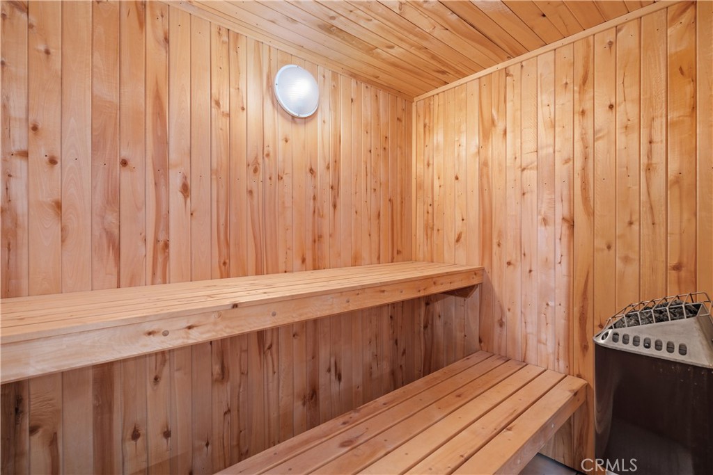 Valley Glen, California, 91401, United States, 4 Bedrooms Bedrooms, ,4 BathroomsBathrooms,Residential,For Sale,1990923