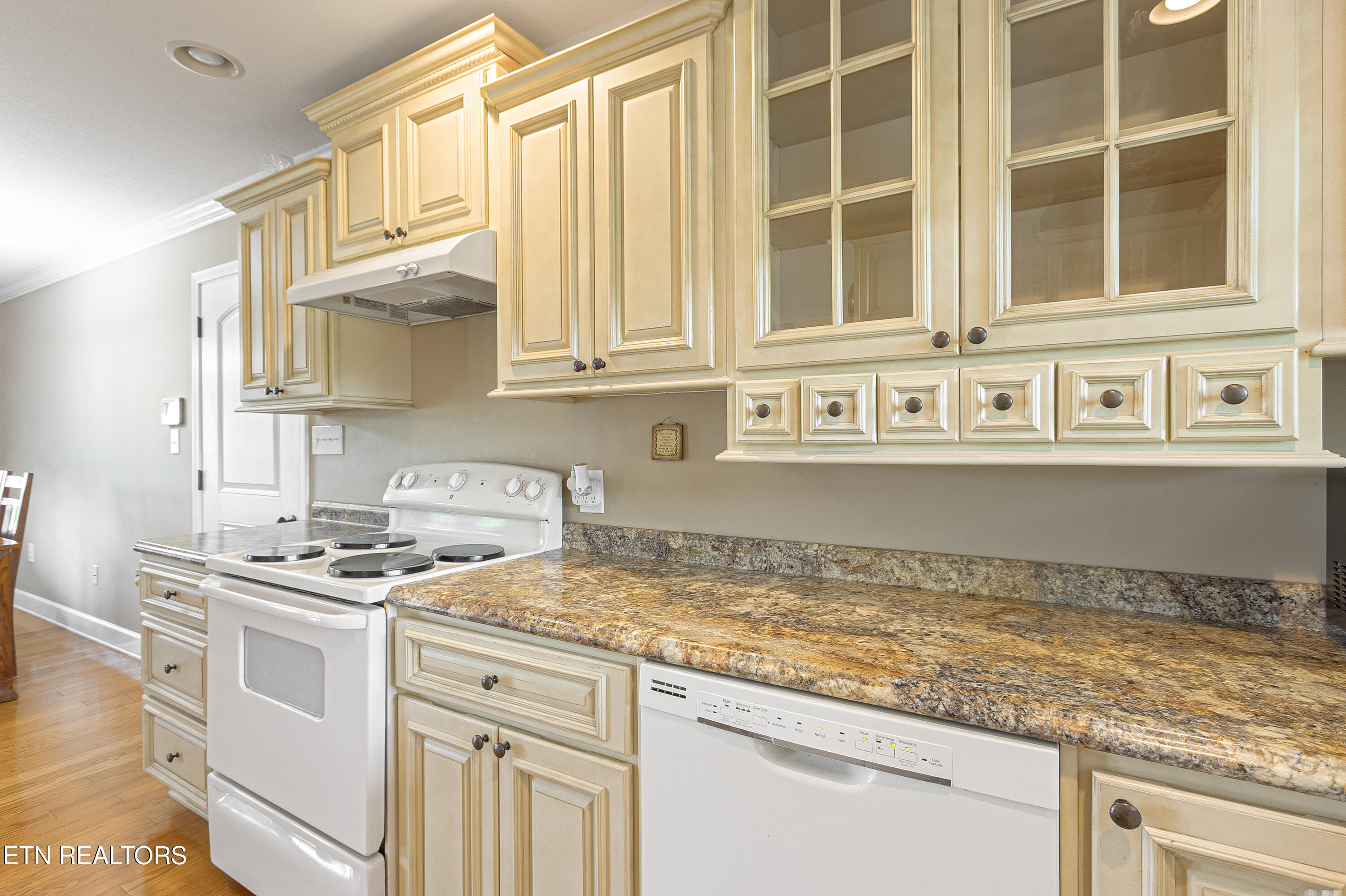 Oneida, Tennessee, 37841, United States, 3 Bedrooms Bedrooms, ,3 BathroomsBathrooms,Residential,For Sale,1973702