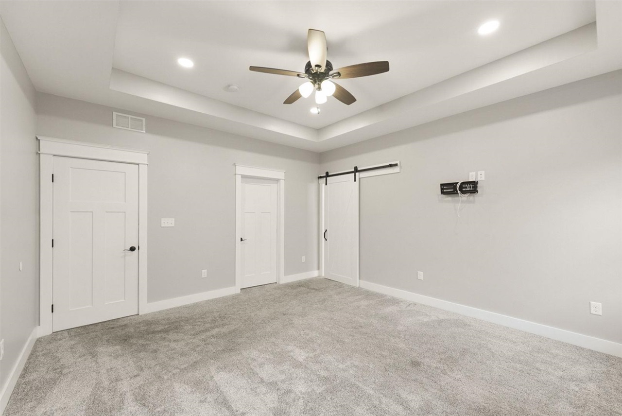 Smiths Grove, Kentucky, 42171, United States, 4 Bedrooms Bedrooms, ,3 BathroomsBathrooms,Residential,For Sale,1901805