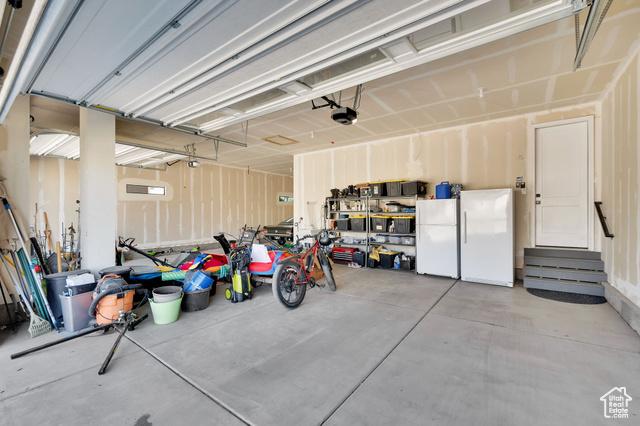 Draper, Utah, 84020, United States, 4 Bedrooms Bedrooms, ,4 BathroomsBathrooms,Residential,For Sale,1981128