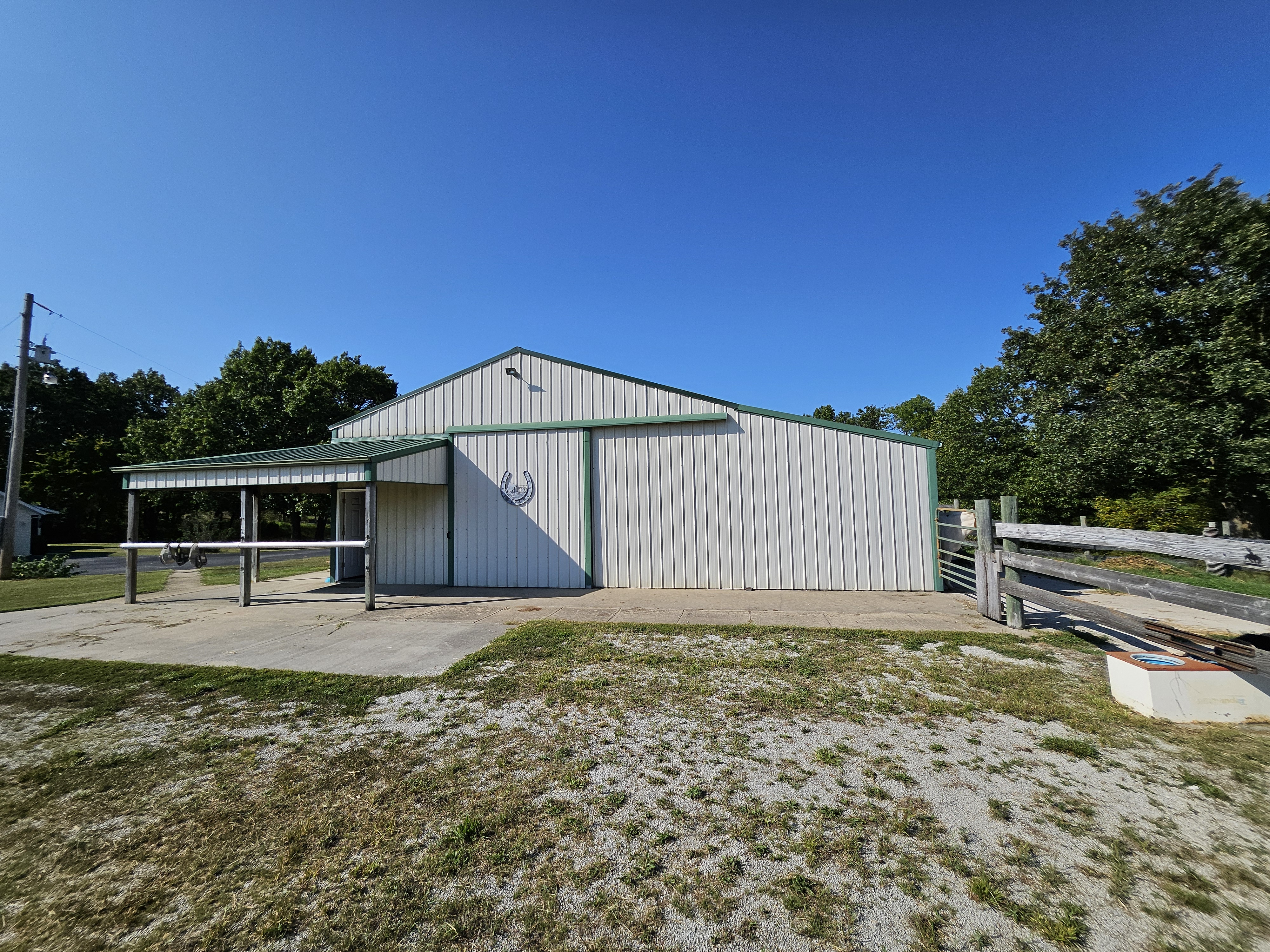 Aurora, Missouri, 65605, United States, 4 Bedrooms Bedrooms, ,2 BathroomsBathrooms,Residential,For Sale,1984470