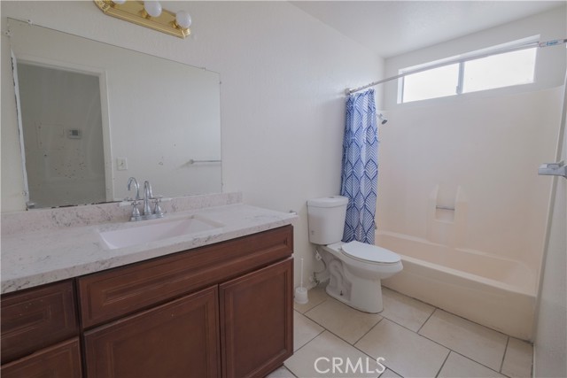 Riverside, California, 92503, United States, 14 Bedrooms Bedrooms, ,Residential,For Sale,1982130